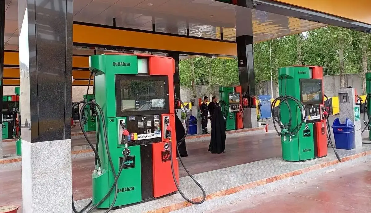 بنزین ۸۷ هزار و ۲۰۰ تومانی در ۲۰۴ جایگاه کرمان عرضه شد
