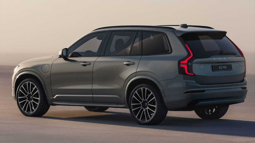 ولوو XC60 و XC90 مدل ۲۰۲۷؛ هیبریدی با برد برقی ۲۰۰ کیلومتر