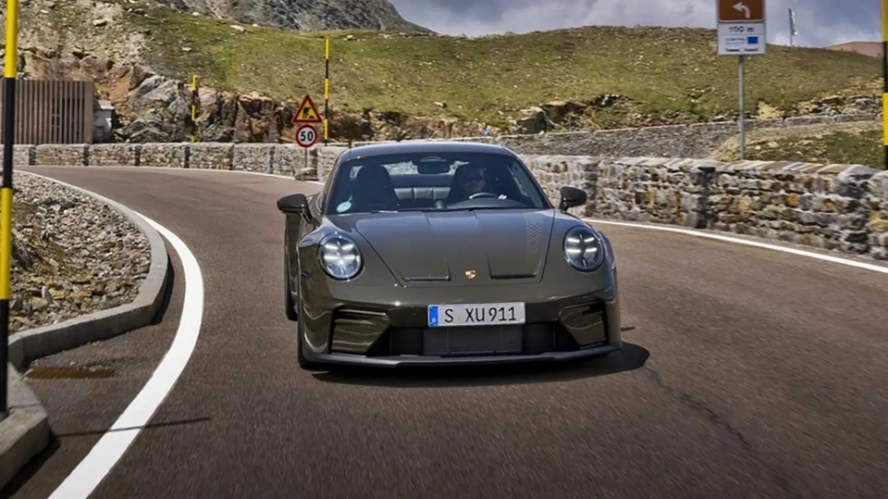 پورشه 911 GT3 برگ‌اسپرت؛ ادای احترام به جاده‌های آلپ