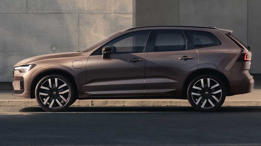 ولوو XC60 و XC90 مدل ۲۰۲۷؛ هیبریدی با برد برقی ۲۰۰ کیلومتر